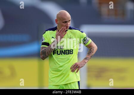 Burnley, Großbritannien. April 2021. Johnjo Shelvey #8 von Newcastle United in Burnley, UK am 4/10/2021. (Foto von Conor Molloy/News Images/Sipa USA) Quelle: SIPA USA/Alamy Live News Stockfoto