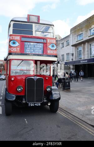 Route 65 Vintage London Bus Running Day, West London, Großbritannien, 11. April 2021, Foto von Richard Goldschmidt Stockfoto