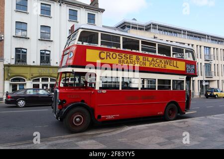 Route 65 Vintage London Bus Running Day, West London, Großbritannien, 11. April 2021, Foto von Richard Goldschmidt Stockfoto