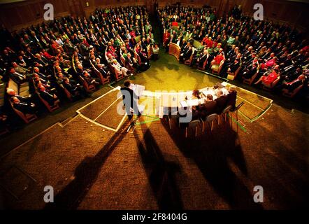 PREMIERMINISTER TONY BLAIR SPRICHT VOR DER NEUEN PARLAMENTARISCHEN ARBEITERPARTEI IM CHURCH HOUSE WESTMINSTER Stockfoto