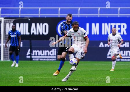 Mailand, Italien. April 2021. Leonardo Pavoletti (Cagliari) während der italienischen Meisterschaft Serie A Fußballspiel zwischen dem FC Internazionale und Cagliari Calcio am 11. April 2021 im Giuseppe Meazza Stadion in Mailand, Italien - Foto Morgese-Rossini/DPPI Credit: DPPI Media/Alamy Live News Stockfoto