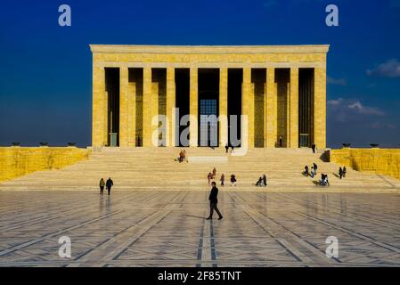 Die Ehrenhalle ist das ikonische Symbol von Anıtkabir und der Ort des Grabes von Atatürk. Die Struktur ist 41.65 m × 57.35 m (137 ft × 188 ft) nach Plan A Stockfoto