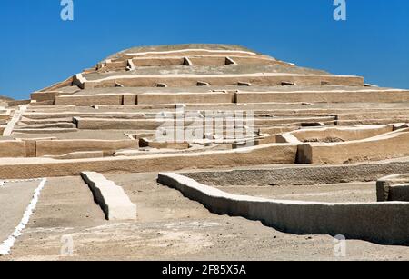 Nazca Pyramide in Cahuachi archäologische Stätte in der Nazca Wüste Von Peru Stockfoto