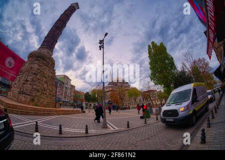 Çemberlitaş Hamamı ist ein historisches türkisches Bad (türkisch: hamam), das sich in der Divanyolu Straße im türkischen Stadtteil Çemberlitaş in Istanbul befindet. IT w Stockfoto