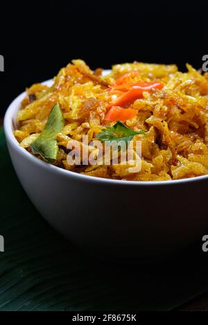 Knusprige Kartoffelstäbchen auf einer Schüssel, auch bekannt als kering Kentang Stockfoto