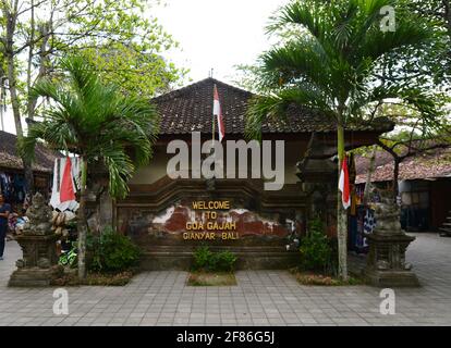 Goa Gajah (Elefantenhöhle) Tempelkomplex und Heiligtum in der Nähe von Ubud, Bali, Indonesien. Stockfoto