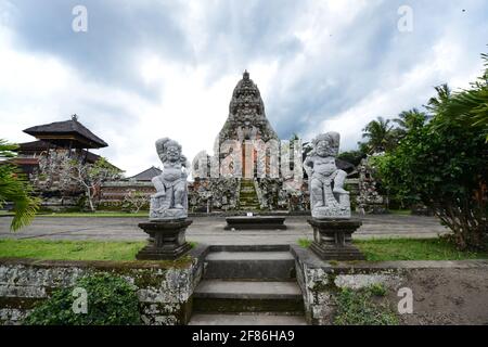 Goa Gajah (Elefantenhöhle) Tempelkomplex und Heiligtum in der Nähe von Ubud, Bali, Indonesien. Stockfoto