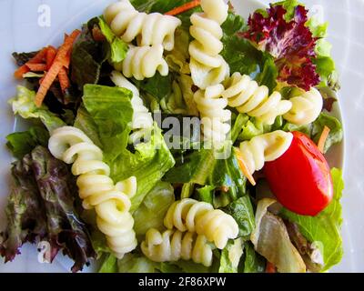 Frische Pasta Salat Stockfoto