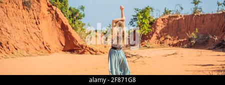 Frau Tourist in roten Canyon, Wiederaufnahme des Tourismus Konzept BANNER, LANGES FORMAT Stockfoto