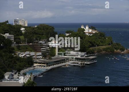 salvador, bahia / brasilien - 11. november 2019: Zeitschrift des Yacht Club von Bahia in Salvador. *** Ortsüberschrift *** Stockfoto