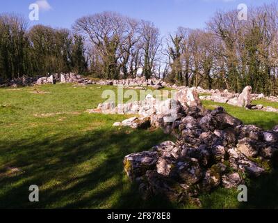 Ruinen von DIN Lligwy Ancient Village of enclosed Roman Hut Gruppen Lligwy Isle of Anglesey North Wales Stockfoto