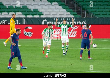 Cristian Tello von Real Betis feiert sein Tor während des Fußballspiels der spanischen Meisterschaft La Liga zwischen Real Betis Balompie und Atletico de Madrid am 11. April 2021 im Benito Villamarin Stadion in Sevilla, Spanien - Foto Joaquin Corchero / Spanien DPPI / DPPI / LiveMedia Stockfoto