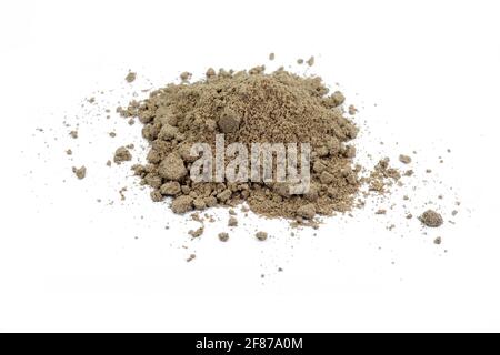 RAW Organic Leinsamenproteinpulver Haufen isoliert auf weißem Hintergrund. Leinmehl. Stockfoto