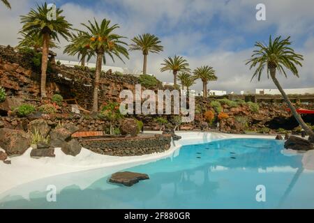 Lanzarote, Spanien - 22. Januar 2021: Jameos del Agua des Künstlers Cesar Manrique auf Lanzarote auf den Kanarischen Inseln in Spanien Stockfoto