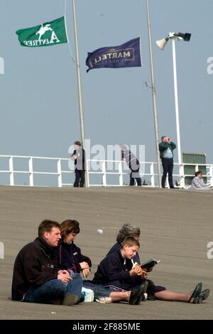 RACING AINTREE 2ND TAGE 5/5/2002 BILD DAVID ASHDOWN.RACING AINTREE Stockfoto