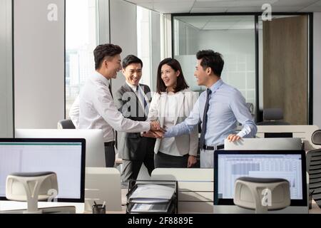 Business Leute, die im Büro Stockfoto