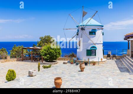 Zakynthos, Griechenland. Traditionelle griechische Windmühle auf der Insel Zakynthos. Stockfoto