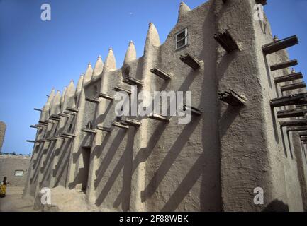 Moschee in einem Dorf entlang des Flusses Niger, Mopti, Region des inneren Niger-Deltas, Mali Stockfoto