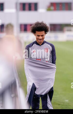 Leroy Sane, FC Bayern München beim Training auf dem FC Bayern München Trainingsgelände in der Säbener Straße, München, Deutschland am 12. April 2021 Foto: Donato/FC Bayern München via Kolvenbach Stockfoto