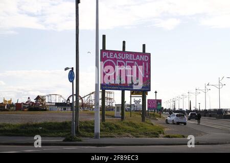 Allgemeiner Blick auf verschiedene Attraktionen und Sehenswürdigkeiten in Southport Stockfoto