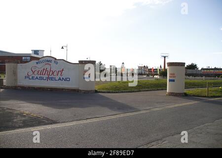 Allgemeiner Blick auf verschiedene Attraktionen und Sehenswürdigkeiten in Southport Stockfoto