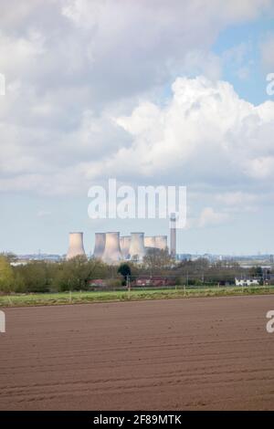 Fiddlers Ferry Power Station Warrington, Hesshire auf dem gesamten Ackerland von Hesshire Stockfoto