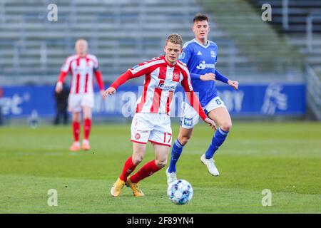 Kongens Lyngby, Dänemark. April 2021. Kasper Kusk (17) von AAB beim 3F Superliga-Spiel zwischen Lyngby Boldklub und AAB im Lyngby Stadion in Kongens Lyngby, Dänemark. (Foto: Gonzales Photo/Alamy Live News Stockfoto