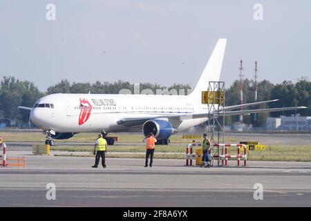 Warschau, Polen. 6. Juli 2018. Die Rolling Stones Band am Flughafen Stockfoto