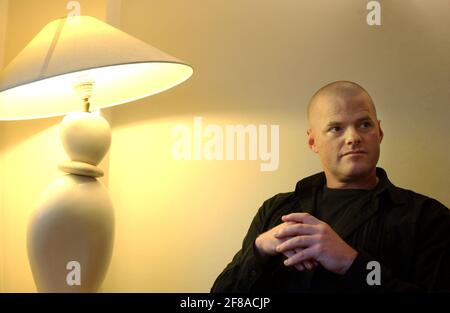 HESTON BLUMENTHAL ZU HAUSE IN MARLOW. 6/1/05 TOM PILSTON Stockfoto