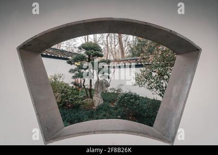 Landschaften des Guo Zhuang Gartens im Westsee von Hangzhou, einem klassischen chinesischen Garten in Hangzhou, China Stockfoto