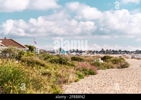 Blick auf den Strand in Pagham, West Sussex. Stockfoto