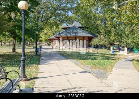 Bushnell Park Carousel, Bushnell Park, Innenstadt von Hartford, Connecticut. Stockfoto