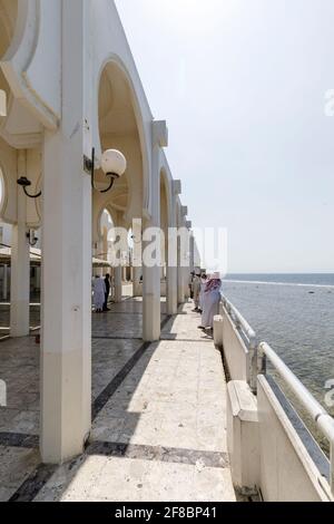 Jeddah, Saudi-Arabien, Februar 22 2020: Al-Rahma-Moschee im Norden von Jeddah, direkt ins Meer gebaut. Auch bekannt als die schwimmende Moschee, Sa Stockfoto