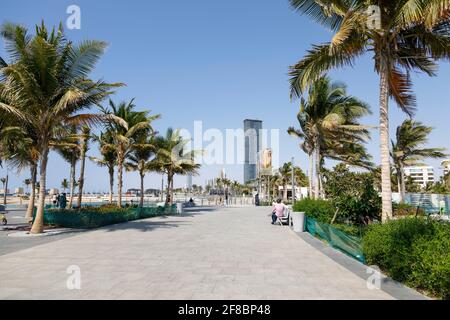 Jeddah, Saudi-Arabien, Februar 22 2020: Corniche, Promenade direkt am Roten Meer in der Innenstadt von Jeddah, Saudi-Arabien Stockfoto