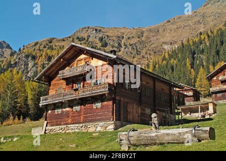 Österreich, Almhütten zur Miete auf der Staller Alm im Villgratener Tal im Nationalpark hohe Tauern in den österreichischen Alpen und ein beliebtes Wandergebiet Stockfoto
