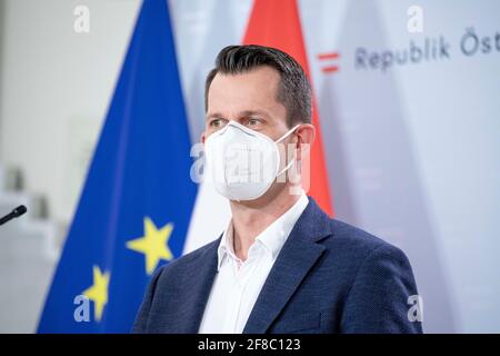 Wien, Österreich: Vizekanzler Werner Kogler (GRÜNE) präsentierte den designierten Gesundheitsminister Dr. Wolfgang Mückenstein als den Nachfolger des Stockfoto