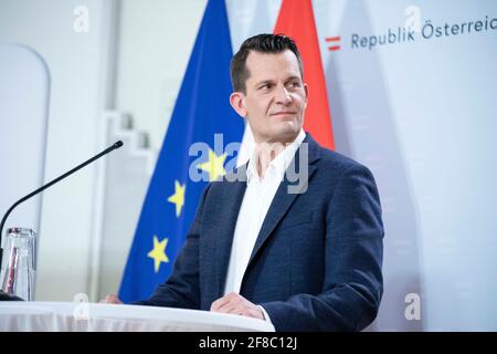 Wien, Österreich: Vizekanzler Werner Kogler (GRÜNE) präsentierte den designierten Gesundheitsminister Dr. Wolfgang Mückenstein als den Nachfolger des Stockfoto