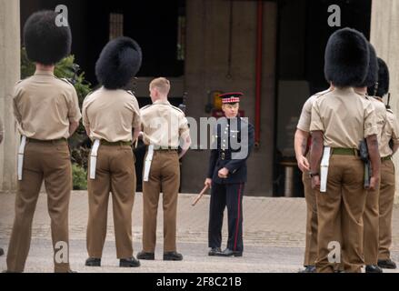 London, Großbritannien. April 2021. Foot Guards Drillprobe, Wellington Barracks London Großbritannien Kredit: Ian Davidson/Alamy Live News Stockfoto