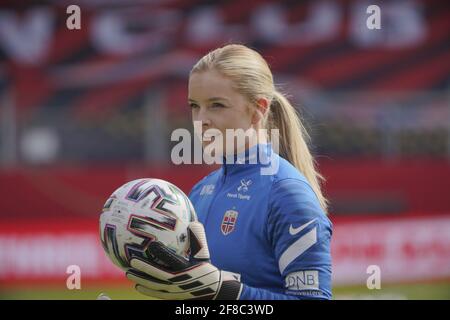 Guro Pettersen ( Norwegen ) während des Freundschaftsspieles zwischen Deutschland und Norwegen in der BRITA Arena in Wiesbaden. Stockfoto