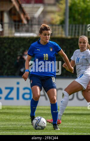 Florenz, Italien. April 2021. Coverciano Technical Center, Florenz, Italien, 13 Apr 2021, Cristiana Girelli (Italien) während des Freundschaftsspiel der Frauen und#39;s - Italien gegen Island, Italienische Fußballmannschaft - Foto Fabio Fagiolini / LM Credit: Live Media Publishing Group/Alamy Live News Stockfoto