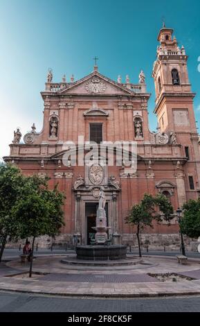 Traditionelle gotische Architektur in der Altstadt von Valencia, Spanien. Stockfoto