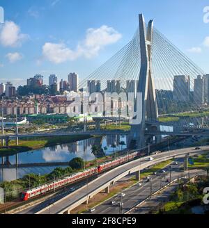 Octavio FRIAS de Oliveira Bridge, Sao Paulo, Brasilien Stockfoto