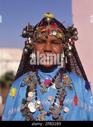 Berber Woman in Fantasia Show, Agadir, Region Souss-Massa-Draâ, Marokko Stockfoto