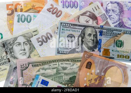 Banknoten verschiedener Länder Hintergrund, Draufsicht Stockfoto