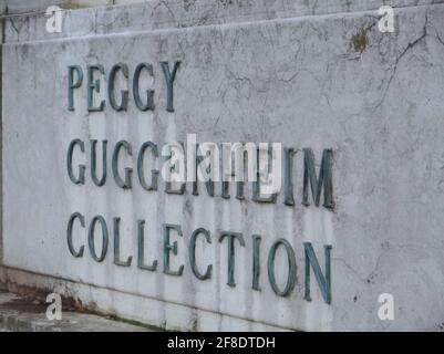 Fassade der Kunstsammlung des Peggy Guggenheim Museums In Venedig Stockfoto