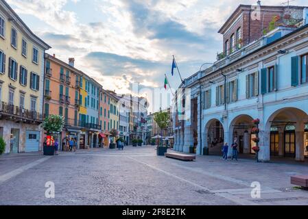 BRESCIA, ITALIEN, 15. JULI 2019: Blick auf den Corso Palestro in Brescia, Italien Stockfoto