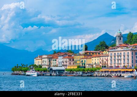 BELLAGIO, ITALIEN, 17. JULI 2019: Blick auf die italienische Stadt Bellagio am Comer See Stockfoto