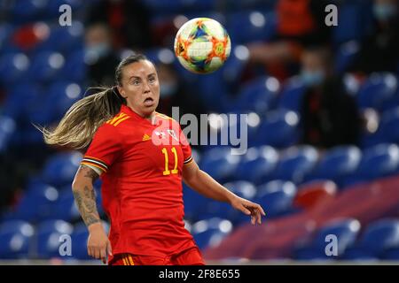 Cardiff, Großbritannien. April 2021. Natasha Harding von walisischen Frauen in Aktion. Frauen aus Wales gegen Dänemark, internationales Fußballfreundschaftsspiel im Cardiff City Stadium in Cardiff am Dienstag, den 13. April 2021. Redaktionelle Verwendung, Bild von Andrew Orchard/Andrew Orchard Sports Photography/Alamy Live News Credit: Andrew Orchard Sports Photography/Alamy Live News Stockfoto