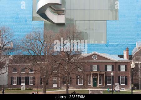 Frank Gehrys Kunstgalerie von Ontario und Grange Park Residence Stockfoto