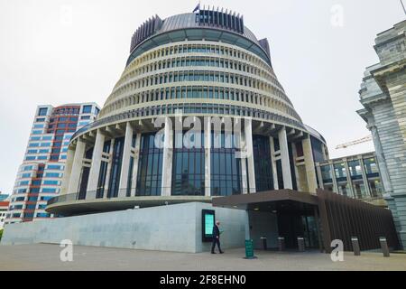 Wellingtons offizielle Regierungsgeschäfte finden im markant modernen Beehive an der Bowen Street statt, in dem sich die Amtsträger der Minister befinden Stockfoto